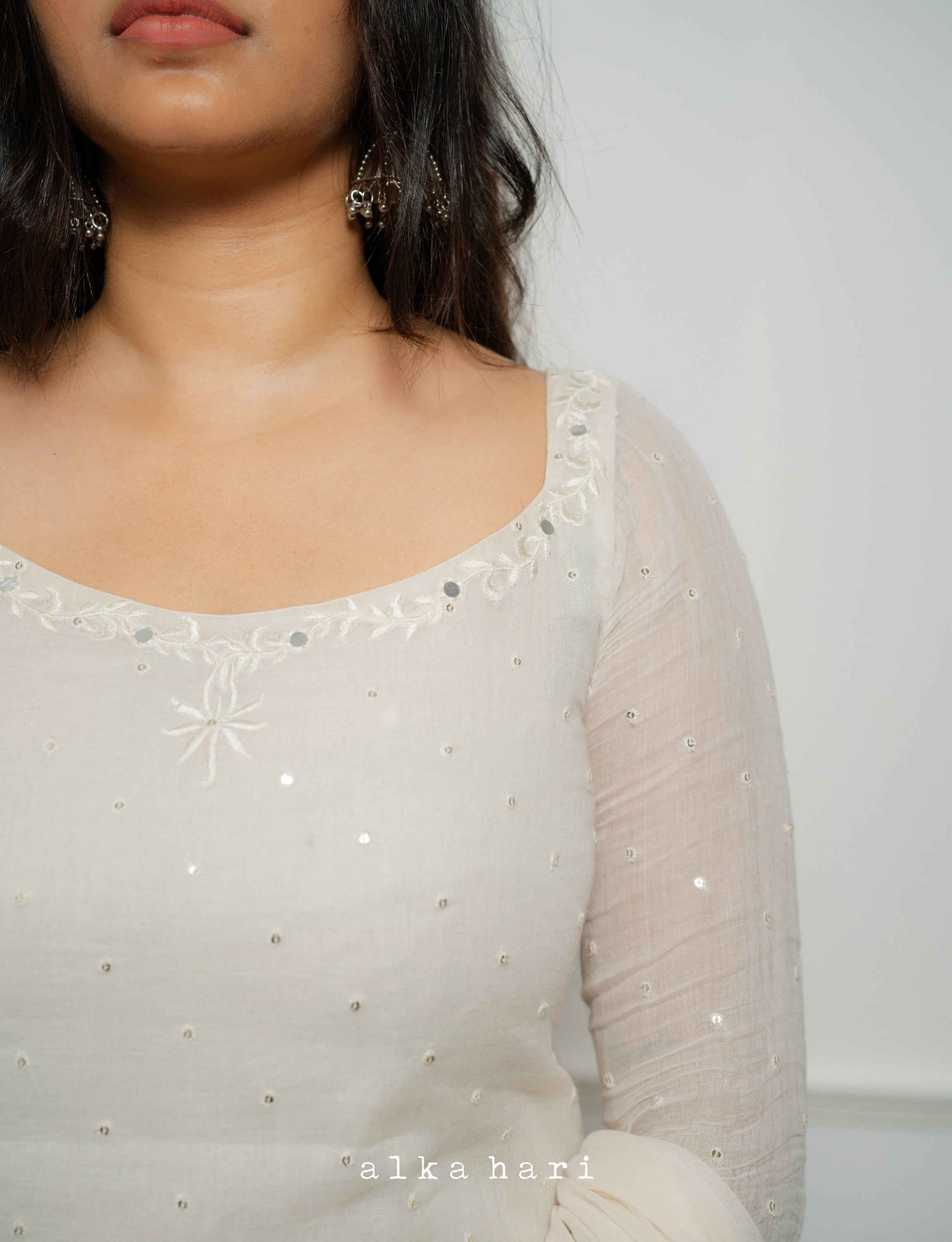 Madhuri Kurta